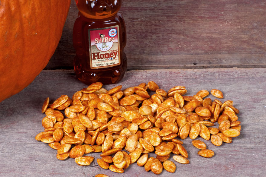 honey-sriracha-pumpkin-seeds