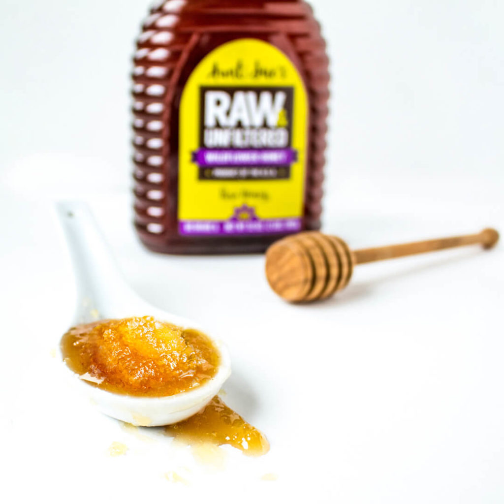 Photo of crystallized honey. 